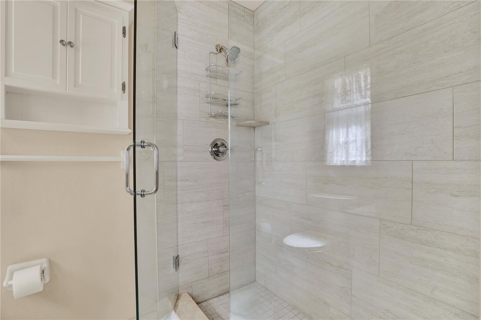 7908 N WOODLYNNE AVE, TAMPA, FL, 33614