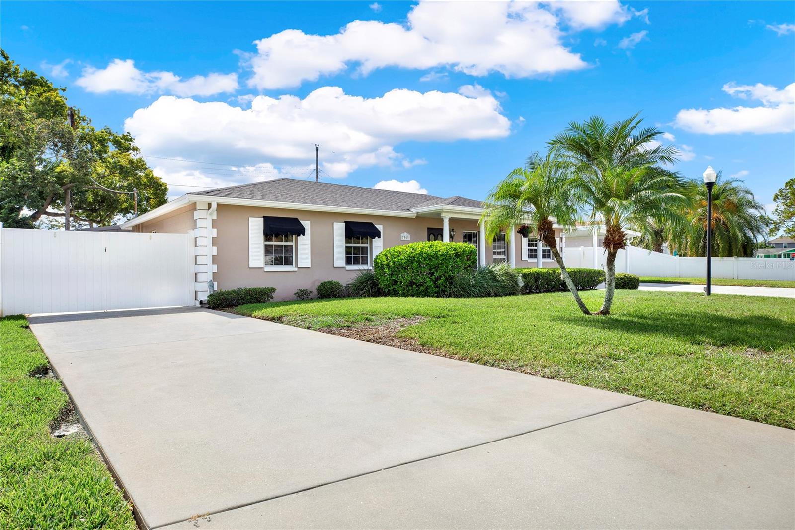 7908 N WOODLYNNE AVE, TAMPA, FL, 33614