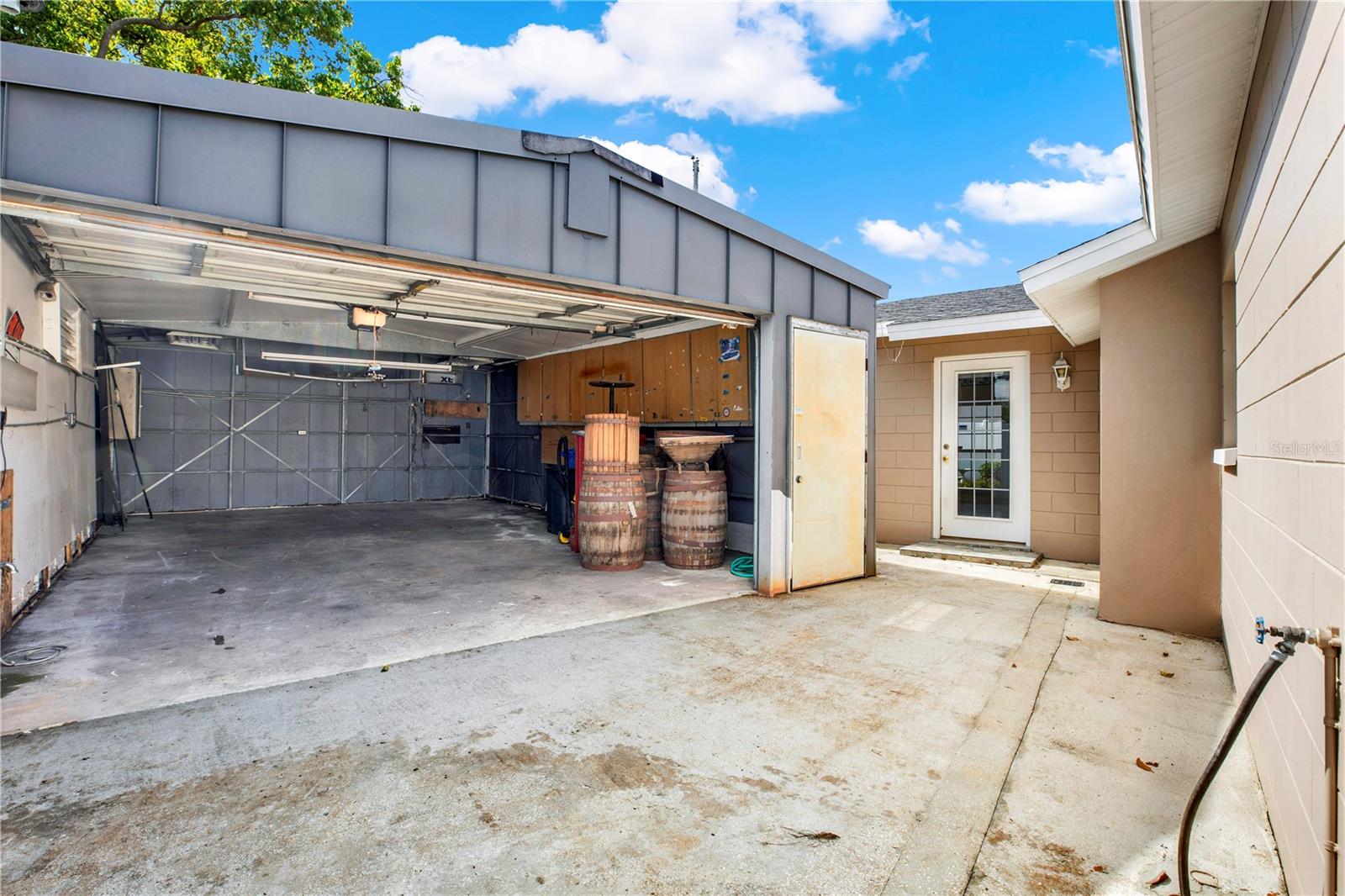 7908 N WOODLYNNE AVE, TAMPA, FL, 33614