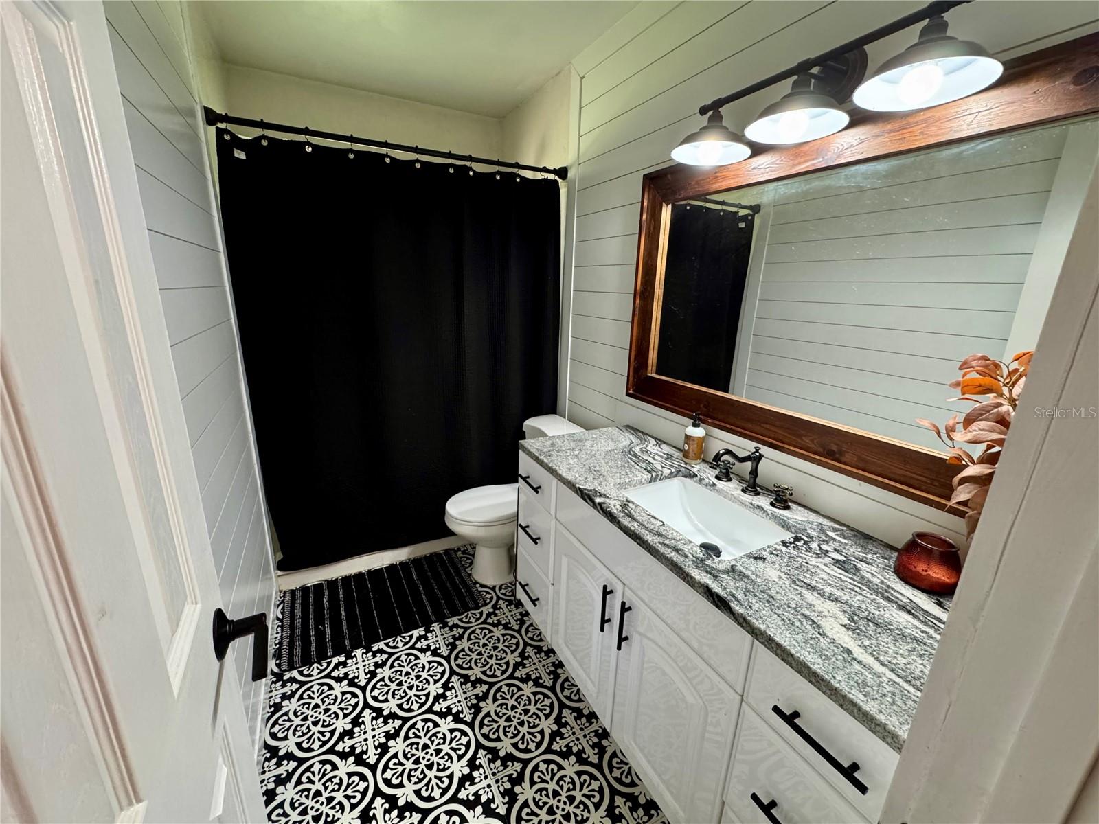 525 NE 21ST AVE, OCALA, FL, 34470