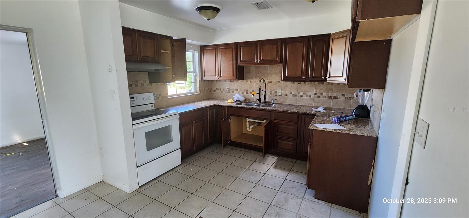 320 PLUMOSA AVE, LEHIGH ACRES, FL, 33936