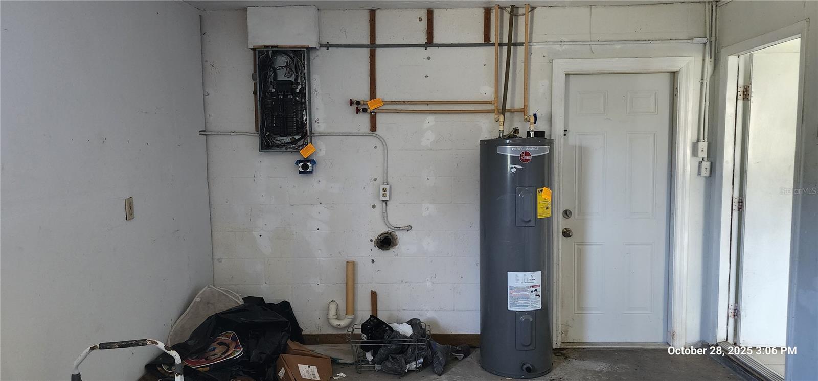 320 PLUMOSA AVE, LEHIGH ACRES, FL, 33936