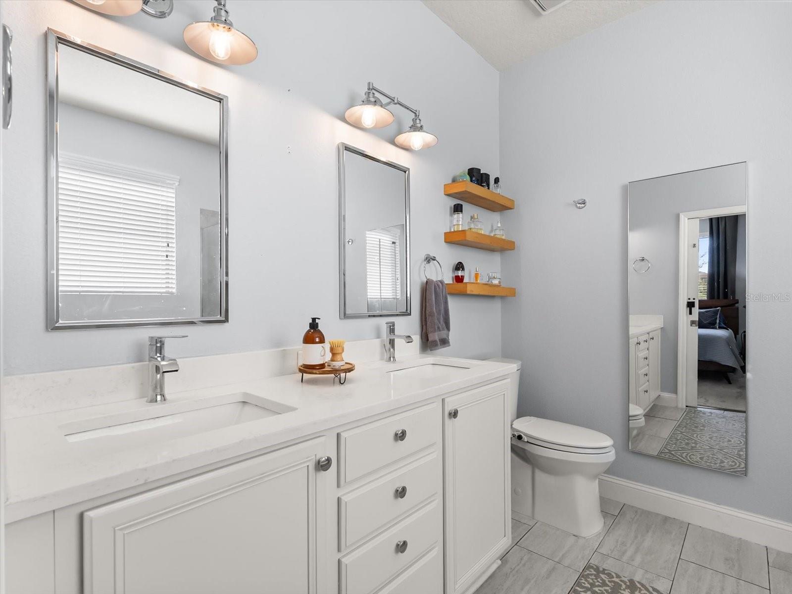 30021 DONNINGTON LOOP, MOUNT DORA, FL, 32757