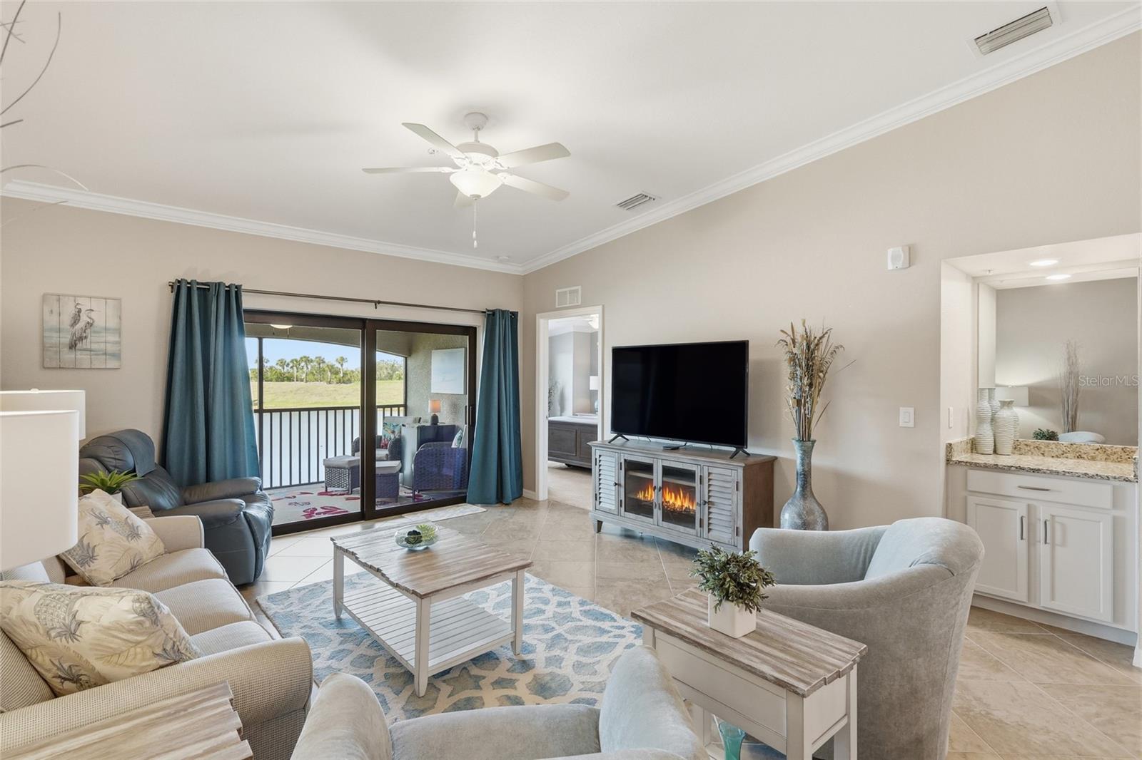 5577 PALMER CIR #205, BRADENTON, FL, 34211