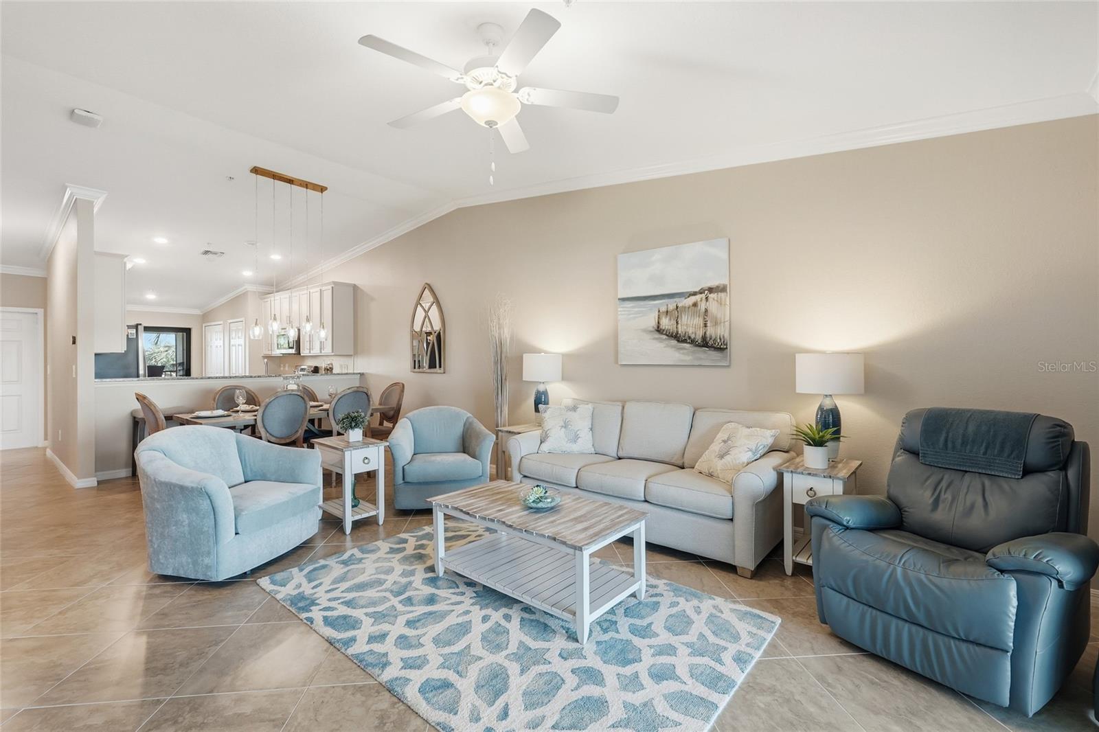 5577 PALMER CIR #205, BRADENTON, FL, 34211