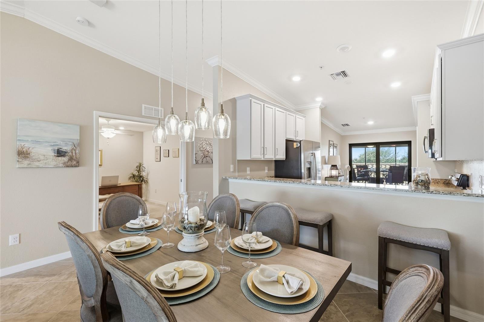 5577 PALMER CIR #205, BRADENTON, FL, 34211