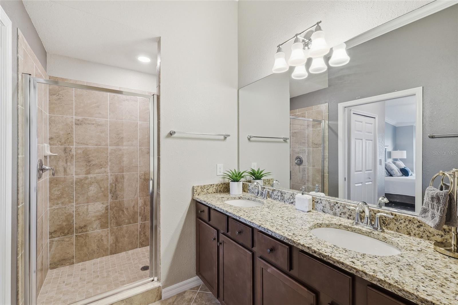 5577 PALMER CIR #205, BRADENTON, FL, 34211