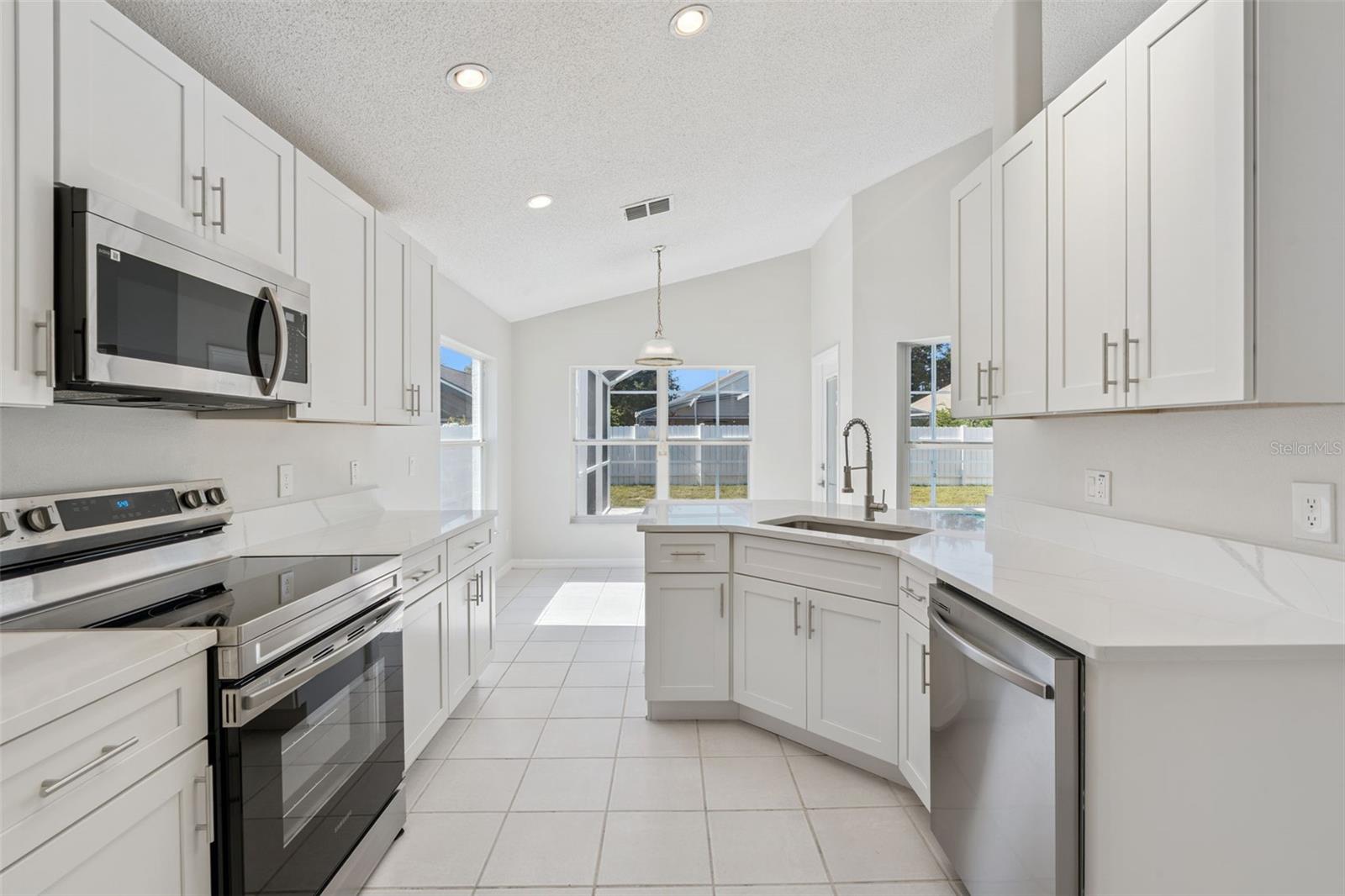 8012 SPRING CREEK DR, KISSIMMEE, FL, 34747