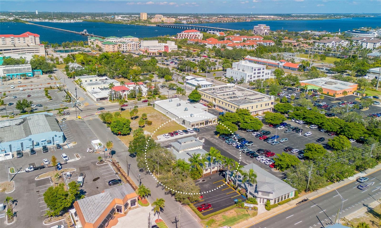 525 8TH ST W, BRADENTON, FL, 34205