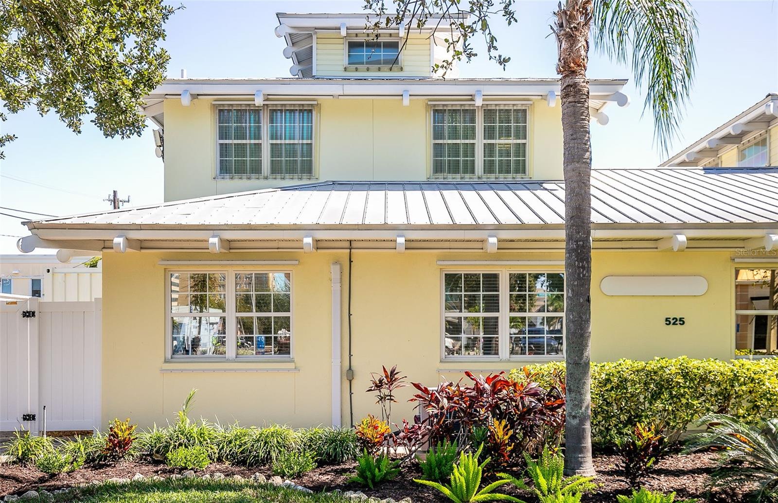 525 8TH ST W, BRADENTON, FL, 34205