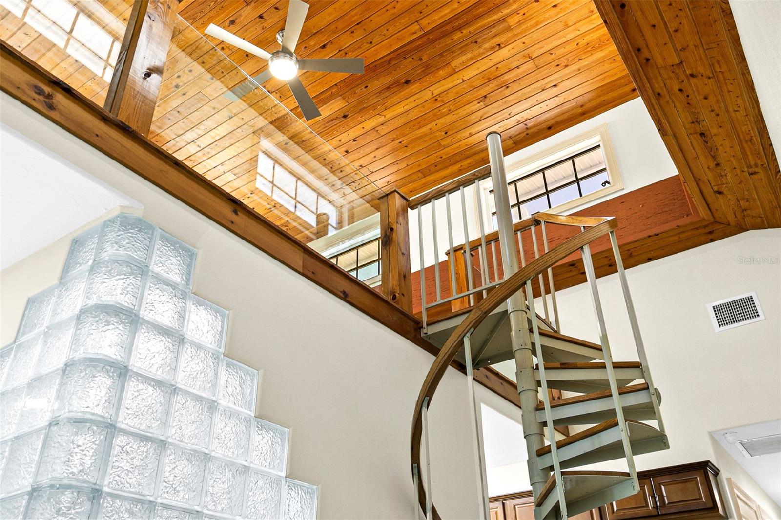 525 8TH ST W, BRADENTON, FL, 34205