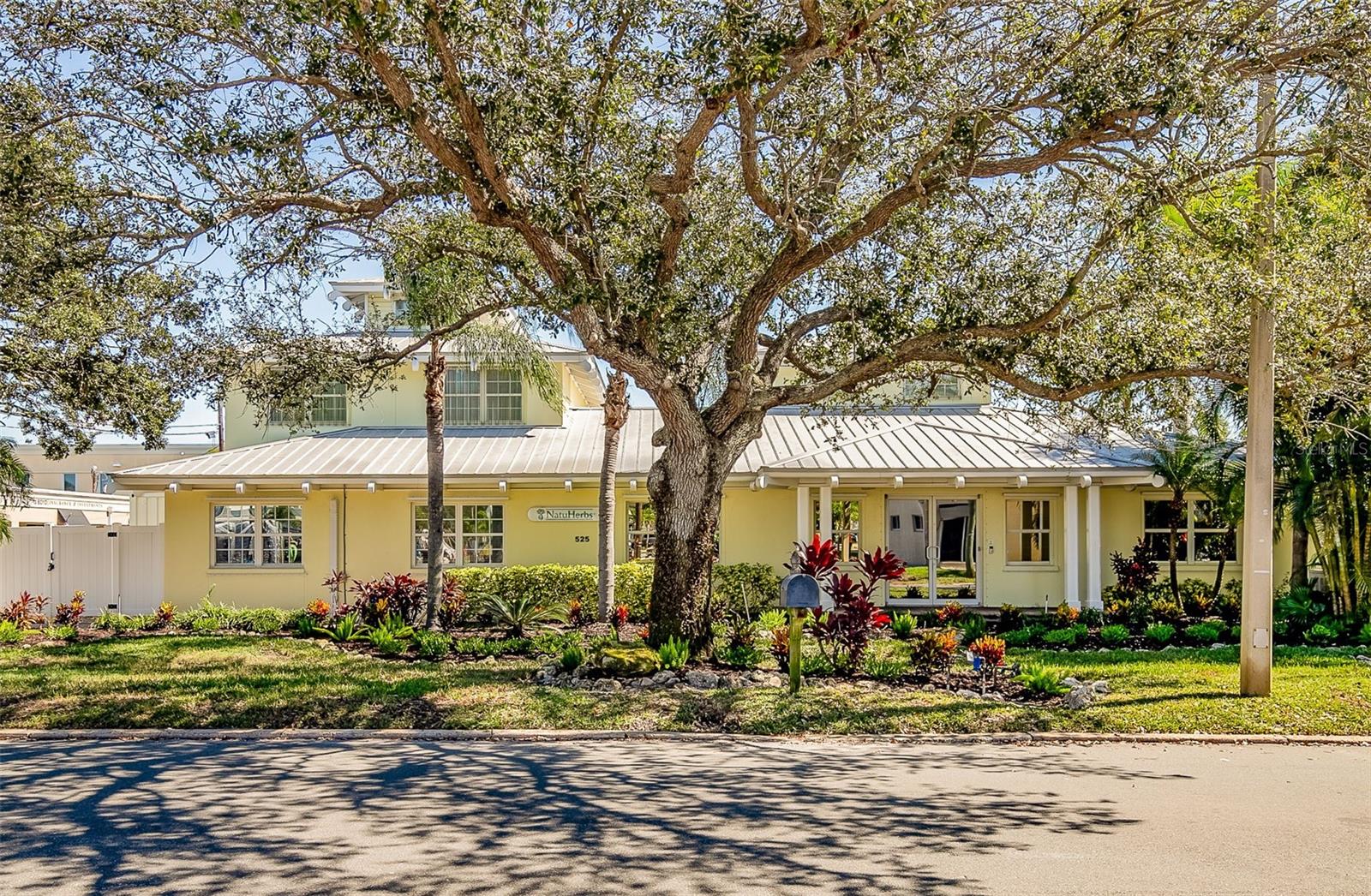 525 8TH ST W, BRADENTON, FL, 34205