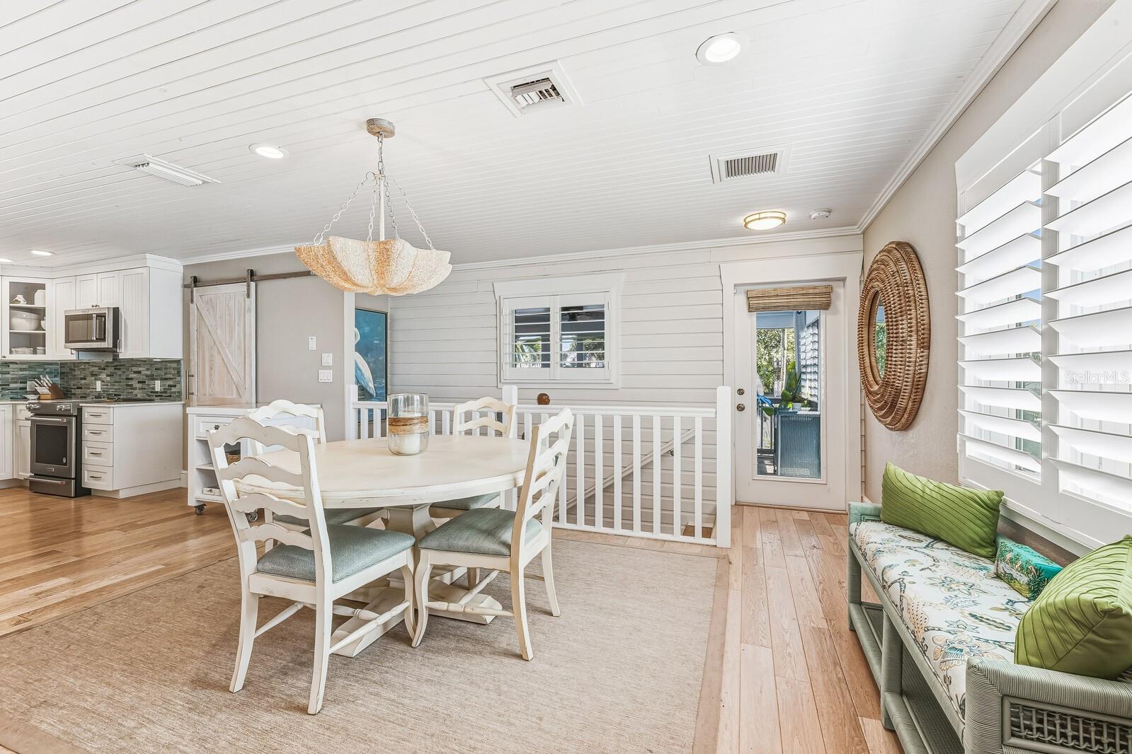 D6144615 Property Photo