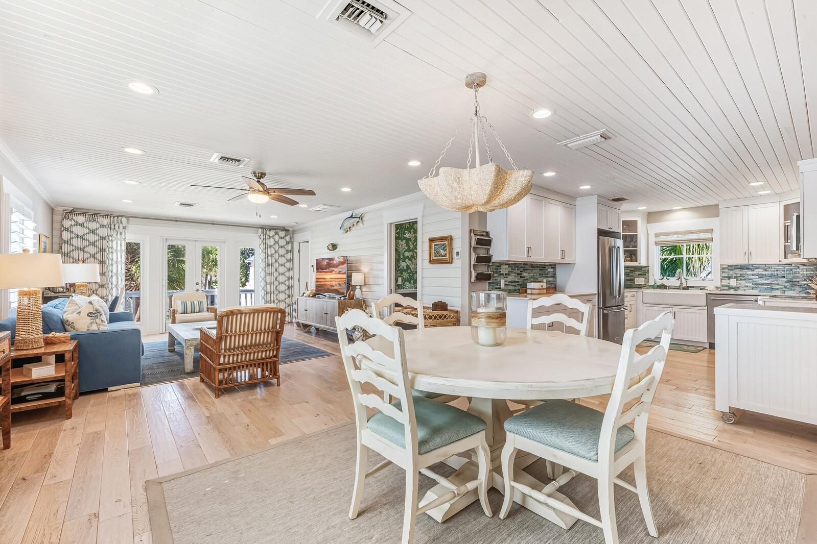 D6144615 Property Photo