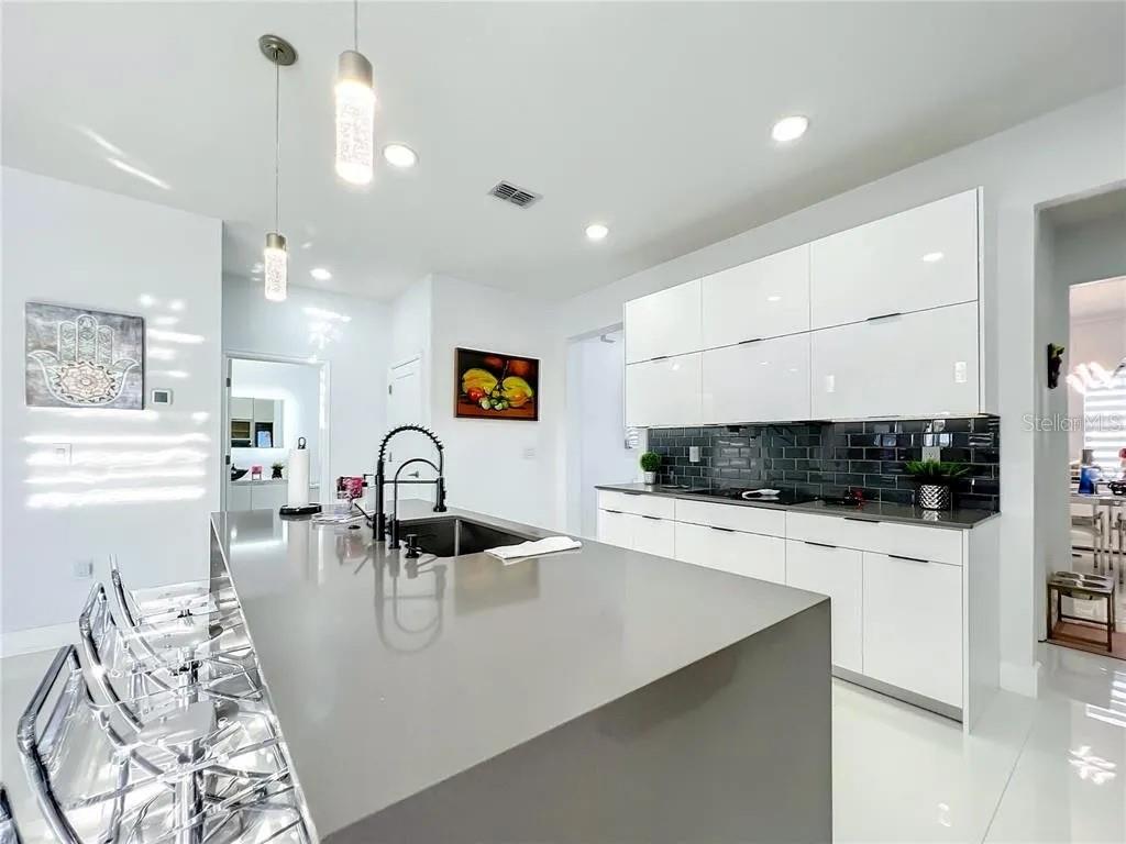 2143 CAMDEN LOOP, DAVENPORT, FL, 33897