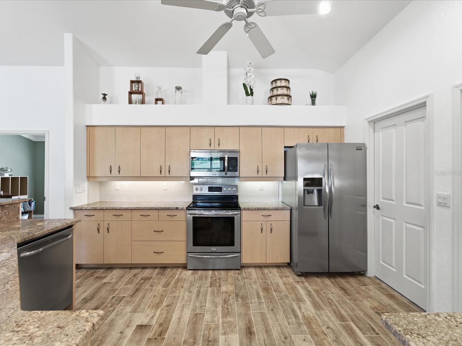 34 MEDALIST CIR, ROTONDA WEST, FL, 33947