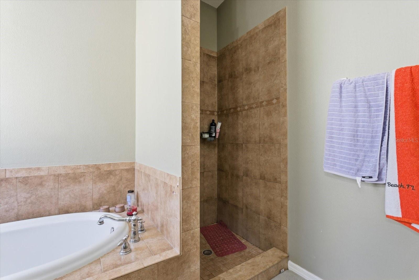 1808 E COLUMBUS DR #5, TAMPA, FL, 33605