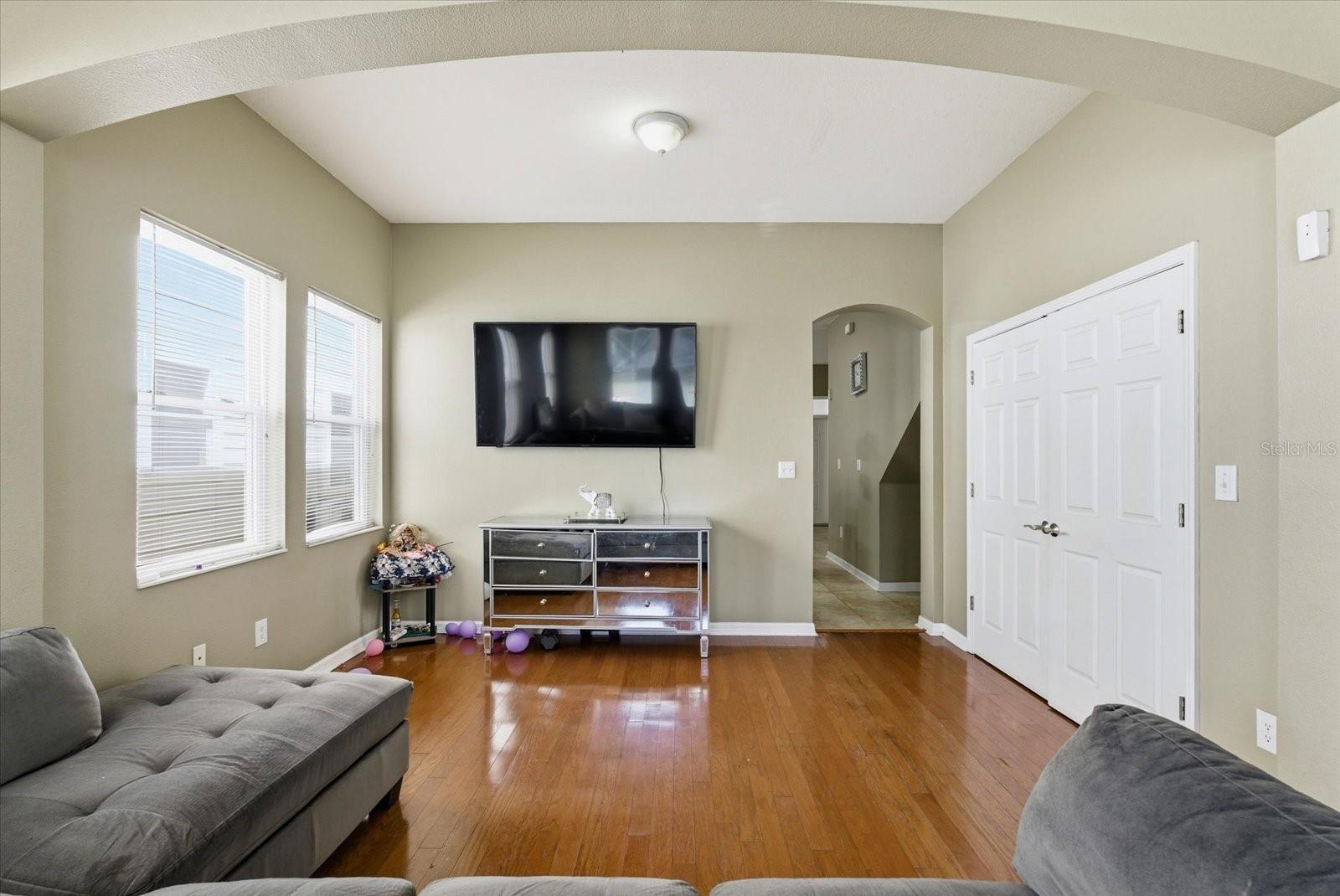 1808 E COLUMBUS DR #5, TAMPA, FL, 33605