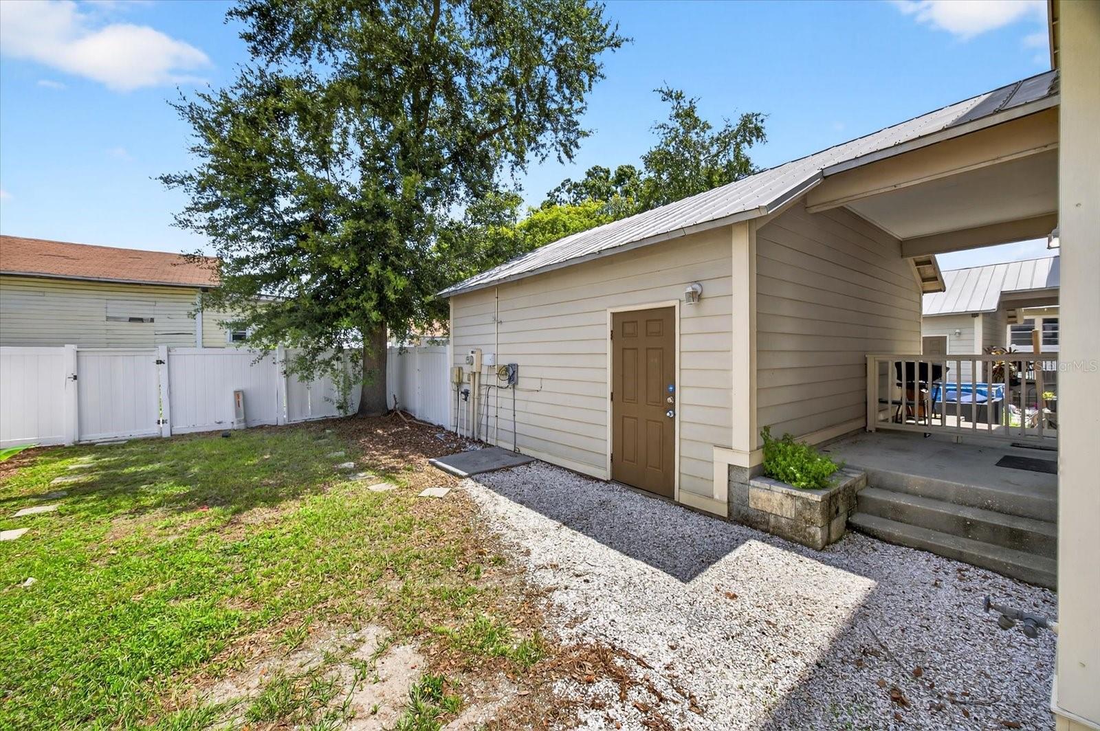 1808 E COLUMBUS DR #3, TAMPA, FL, 33605