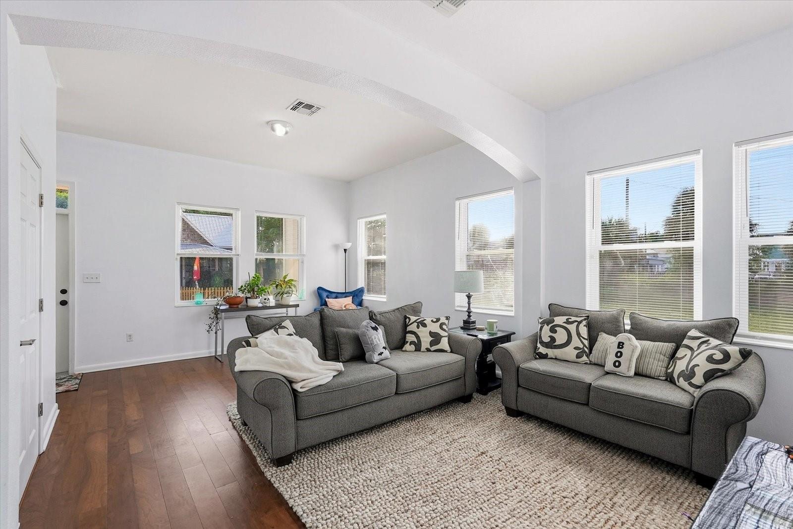 1808 E COLUMBUS DR #1, TAMPA, FL, 33605