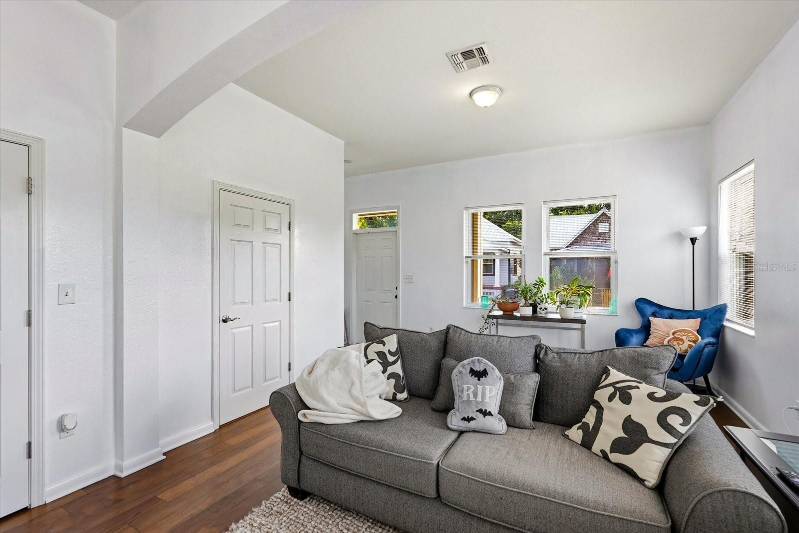 1808 E COLUMBUS DR #1, TAMPA, FL, 33605