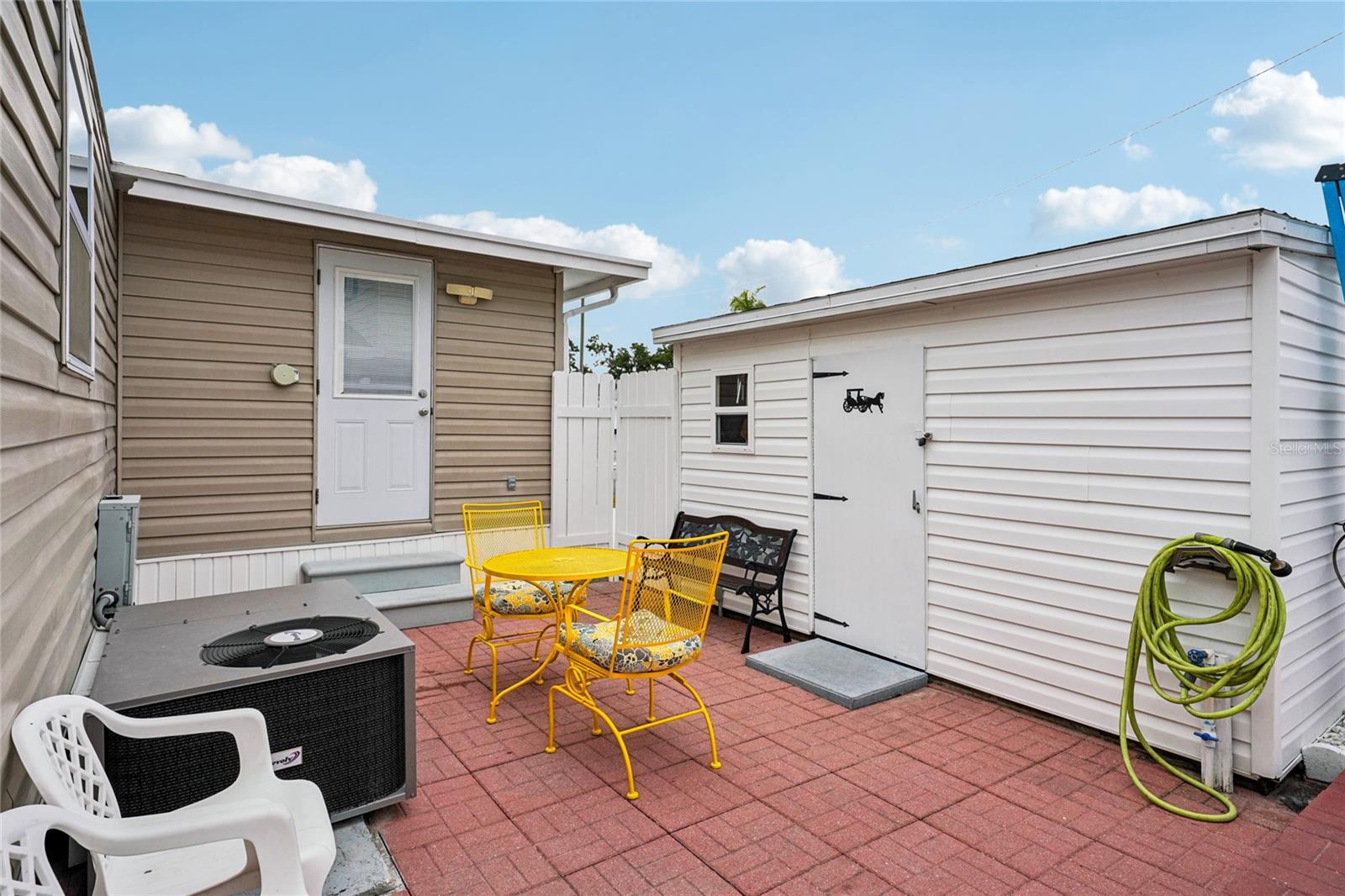 S5138009 Property Photo