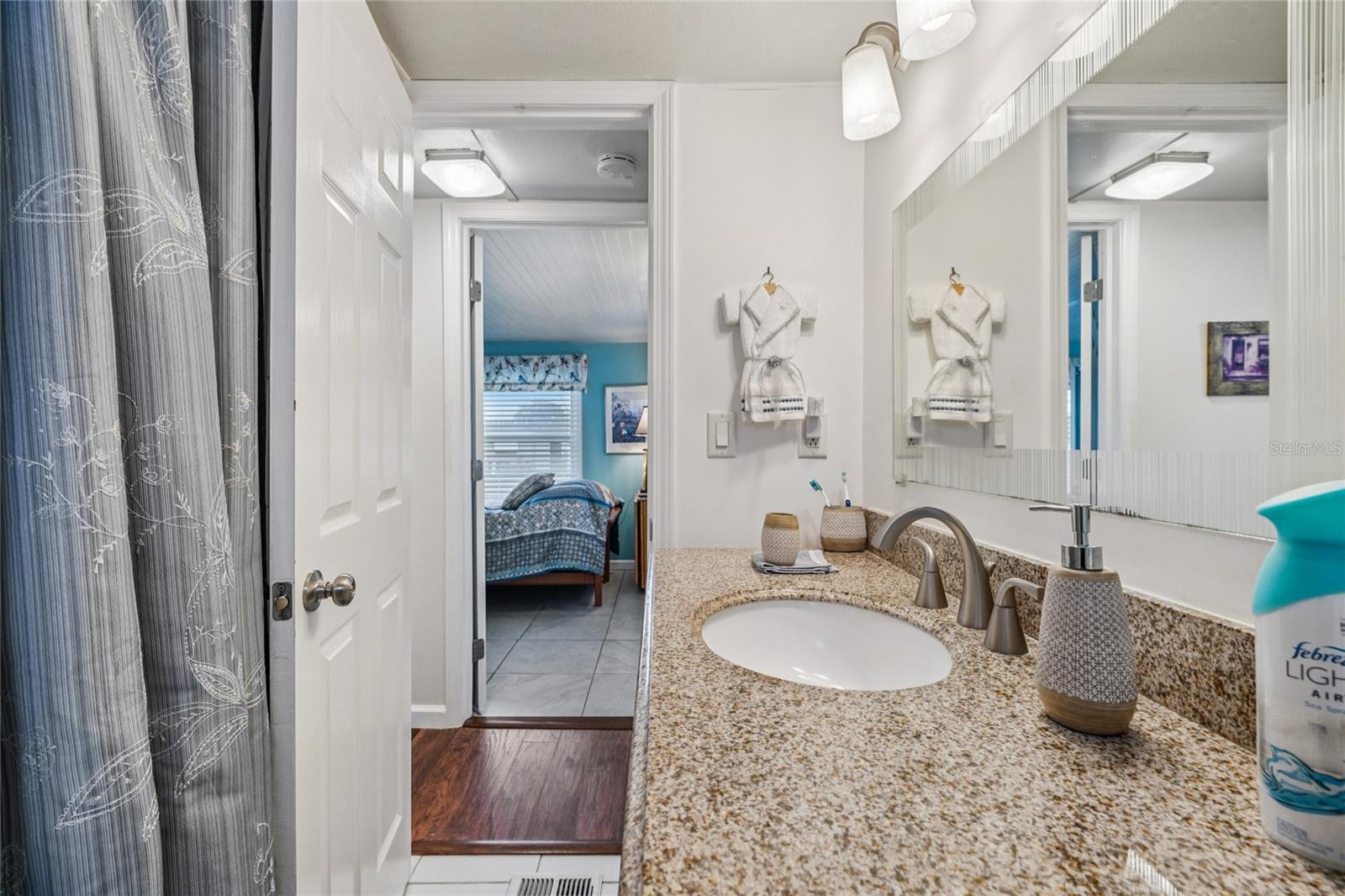 S5138009 Property Photo