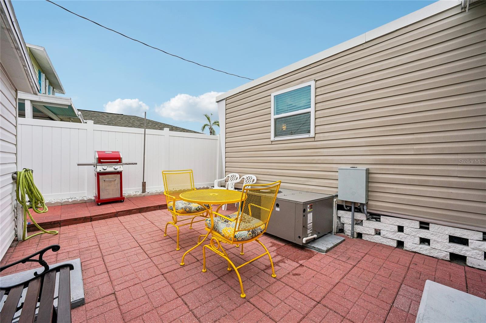 S5138009 Property Photo