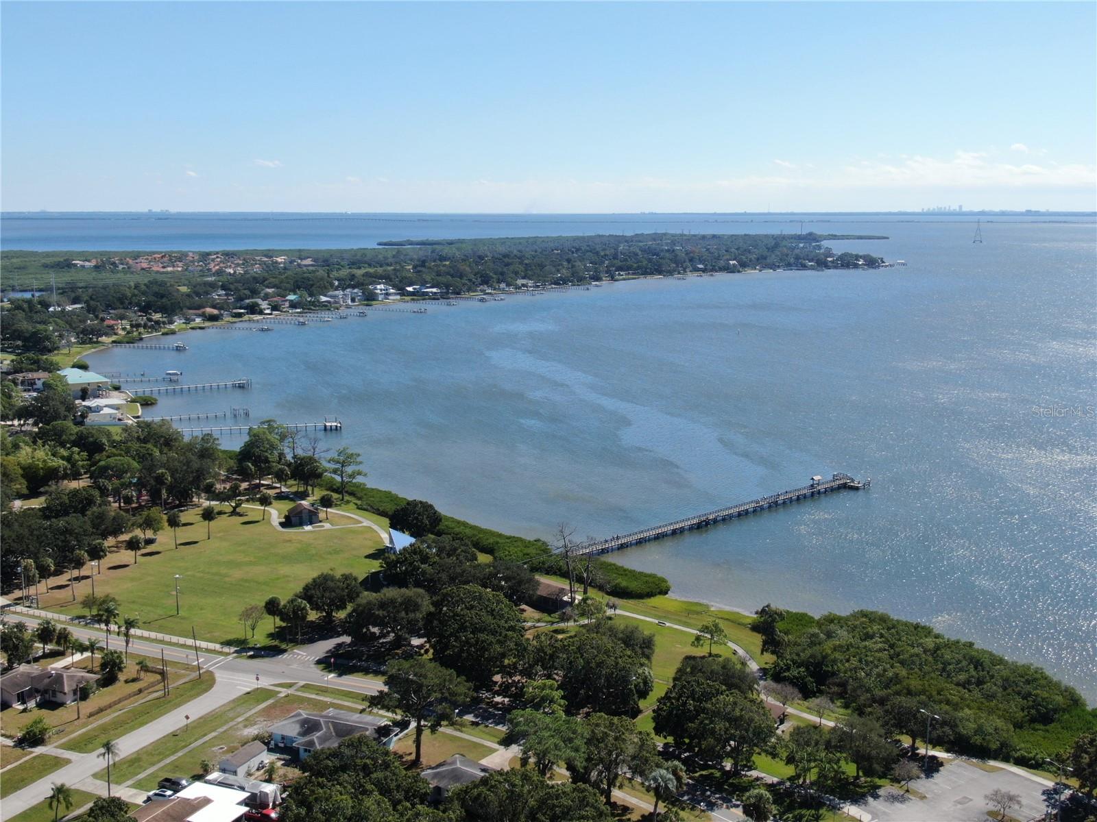 406 SHORE DR W, OLDSMAR, FL, 34677