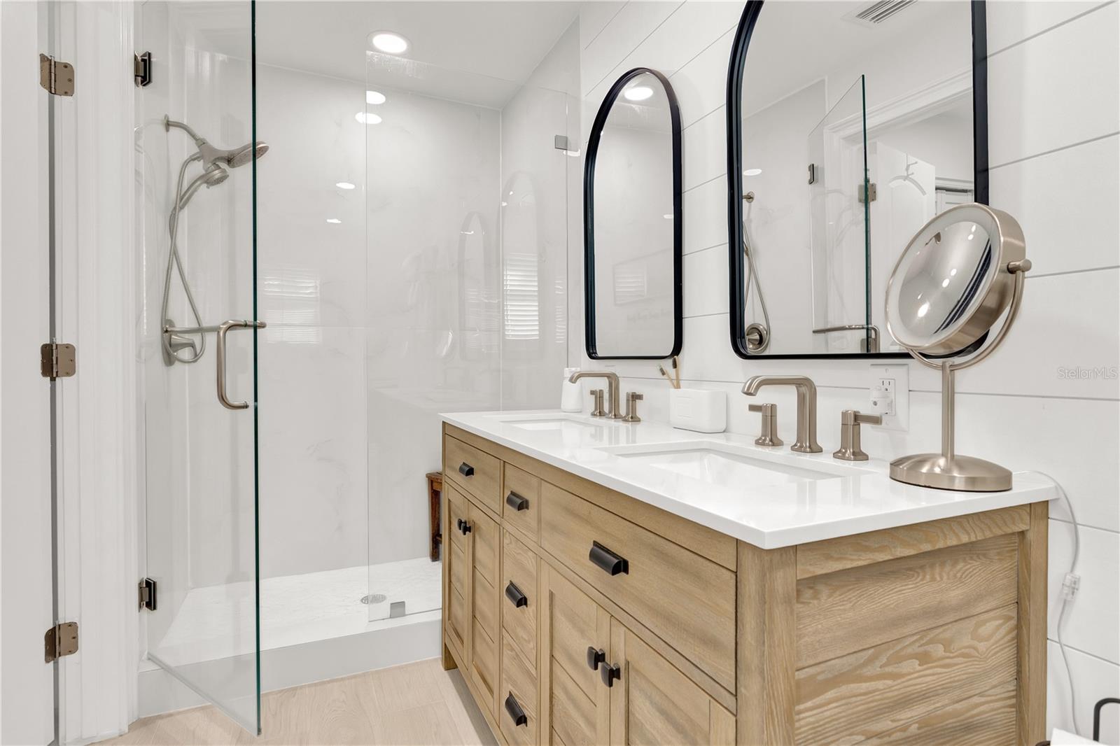 1945 ANGLERS CV, VERO BEACH, FL, 32963