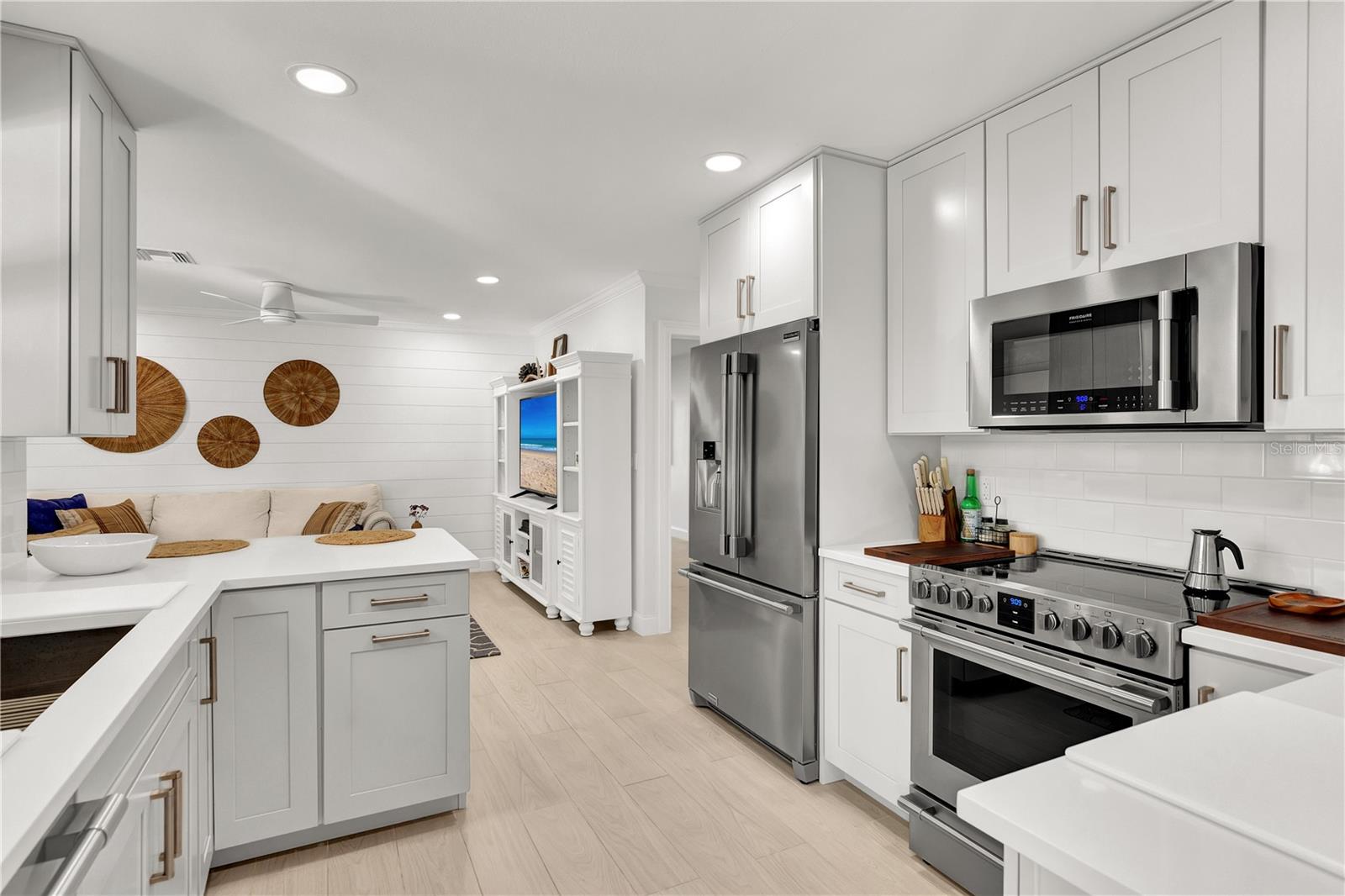 1945 ANGLERS CV, VERO BEACH, FL, 32963