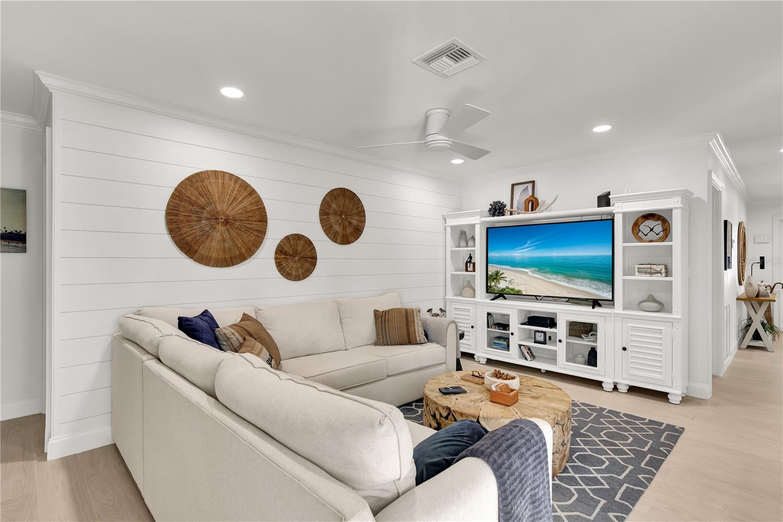 1945 ANGLERS CV, VERO BEACH, FL, 32963