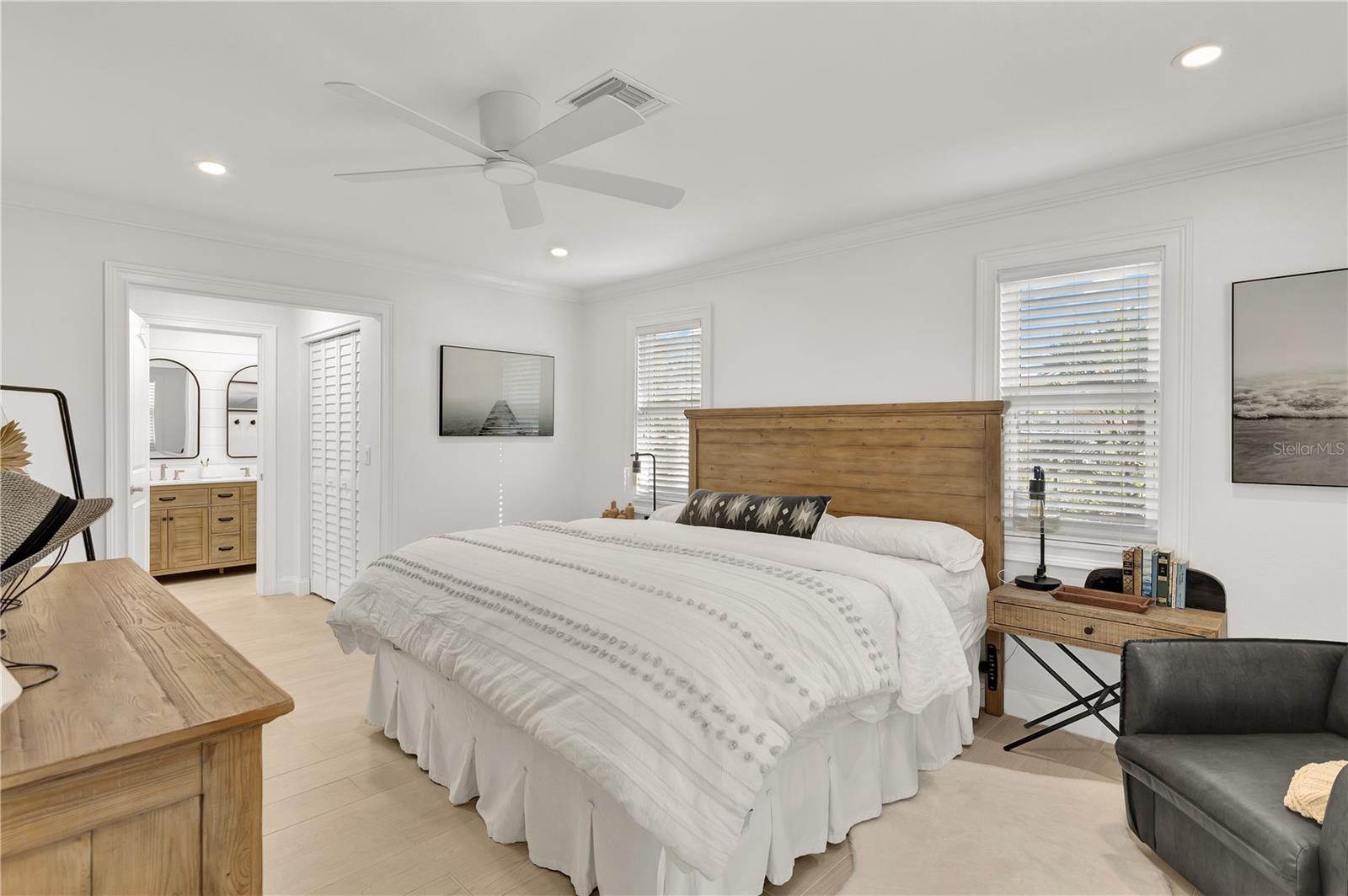 1945 ANGLERS CV, VERO BEACH, FL, 32963