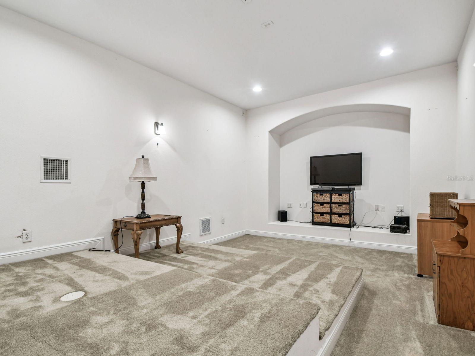 1218 CASTLE TER, TARPON SPRINGS, FL, 34689