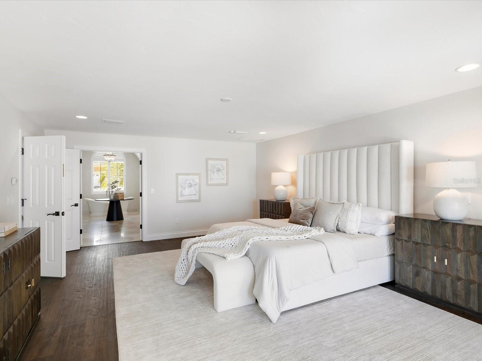 TB8445220 Property Photo