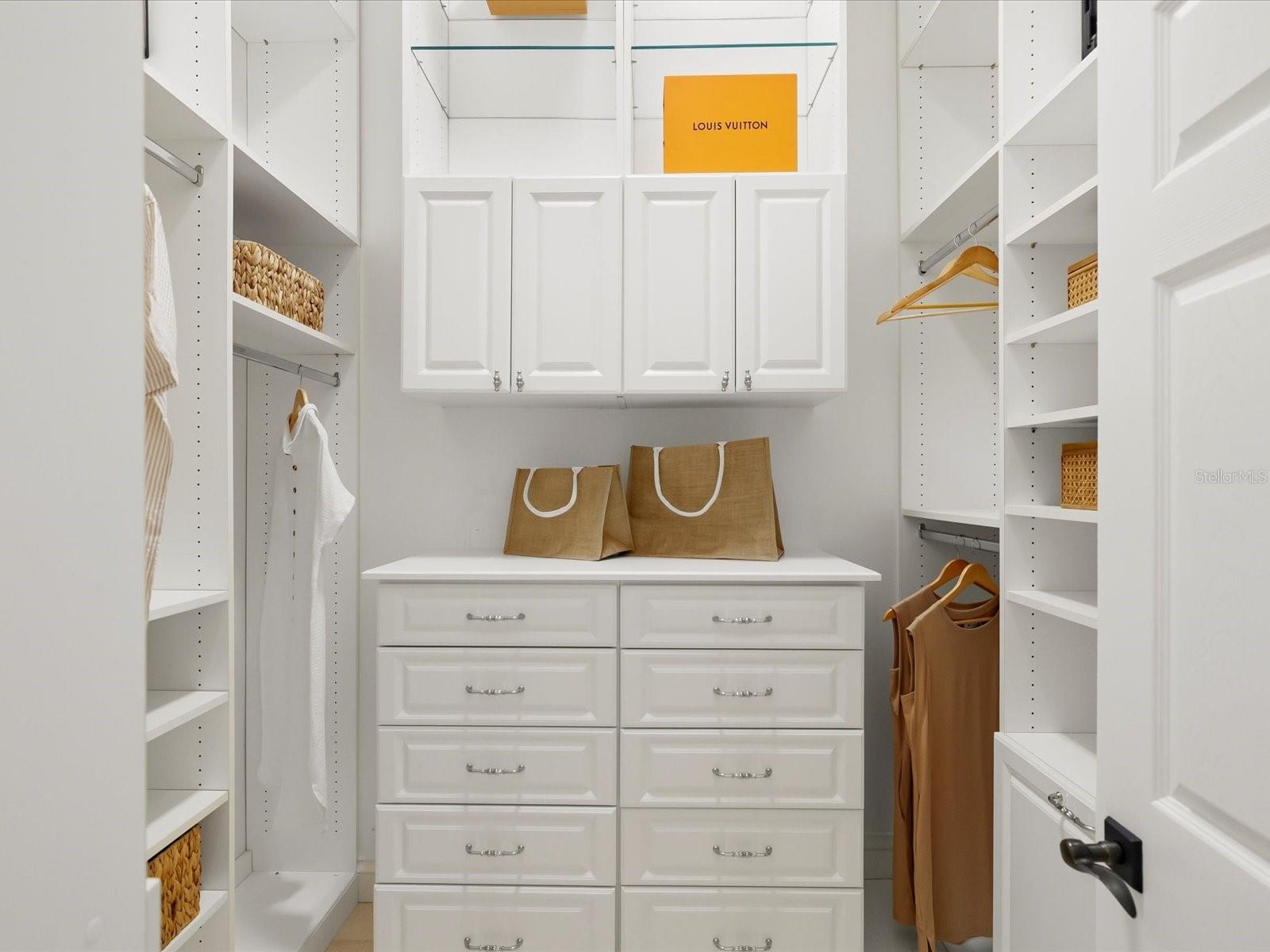 TB8445220 Property Photo