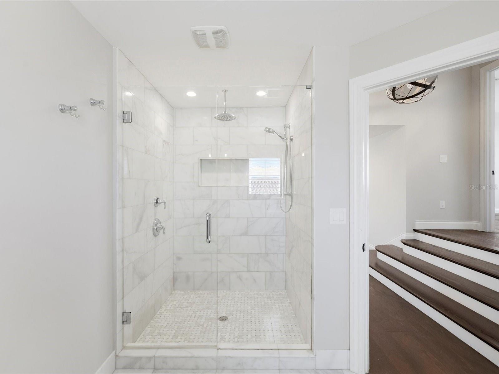 TB8445220 Property Photo