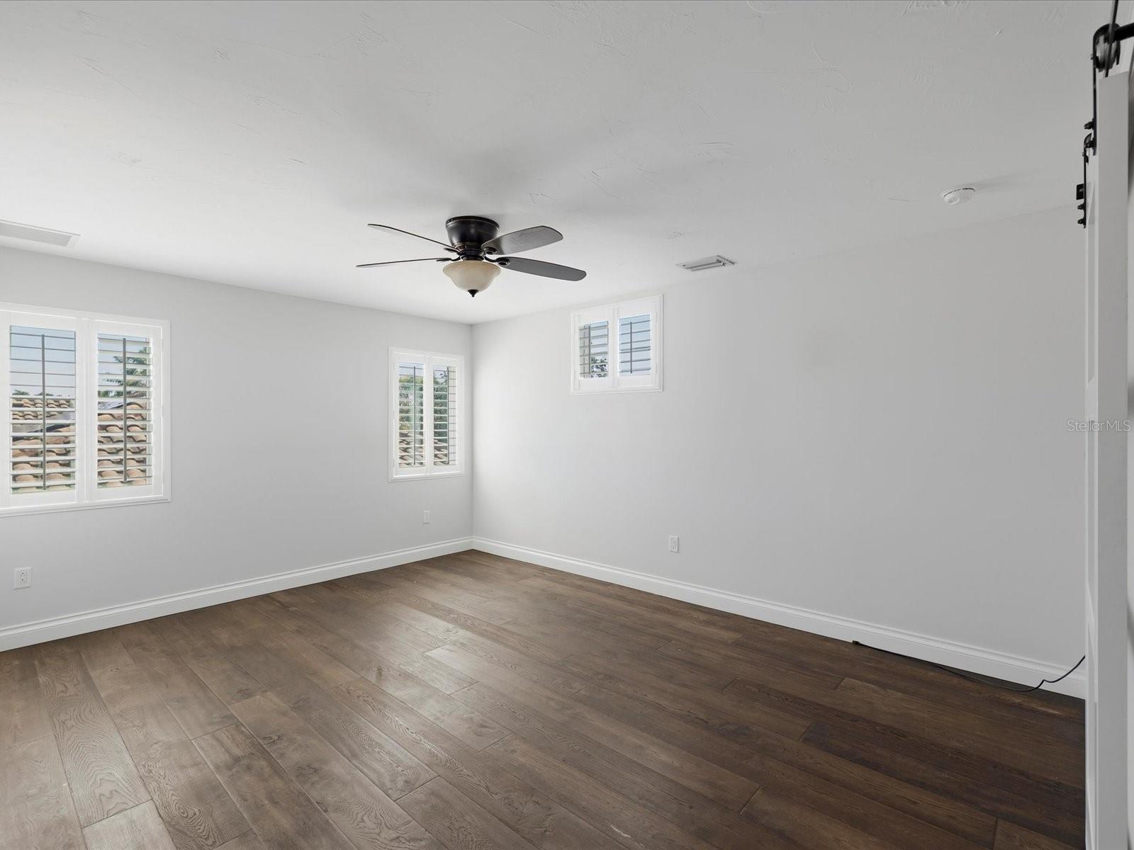 TB8445220 Property Photo