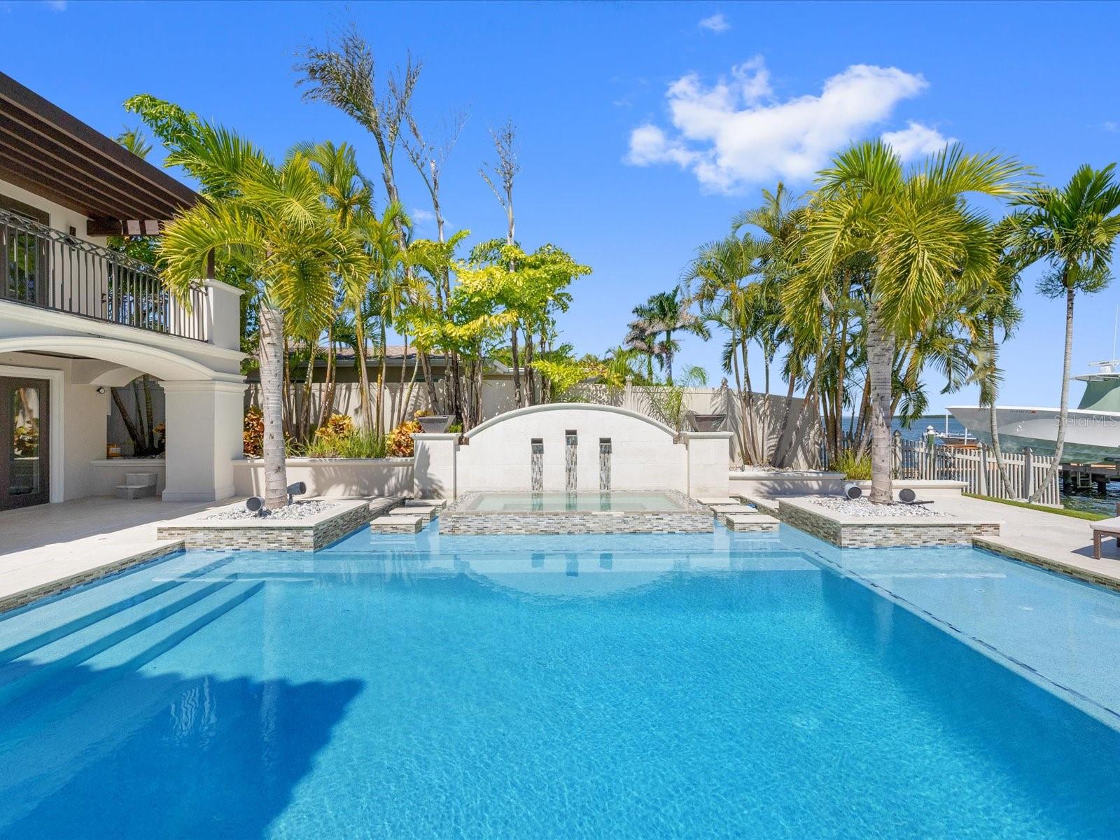 TB8445220 Property Photo