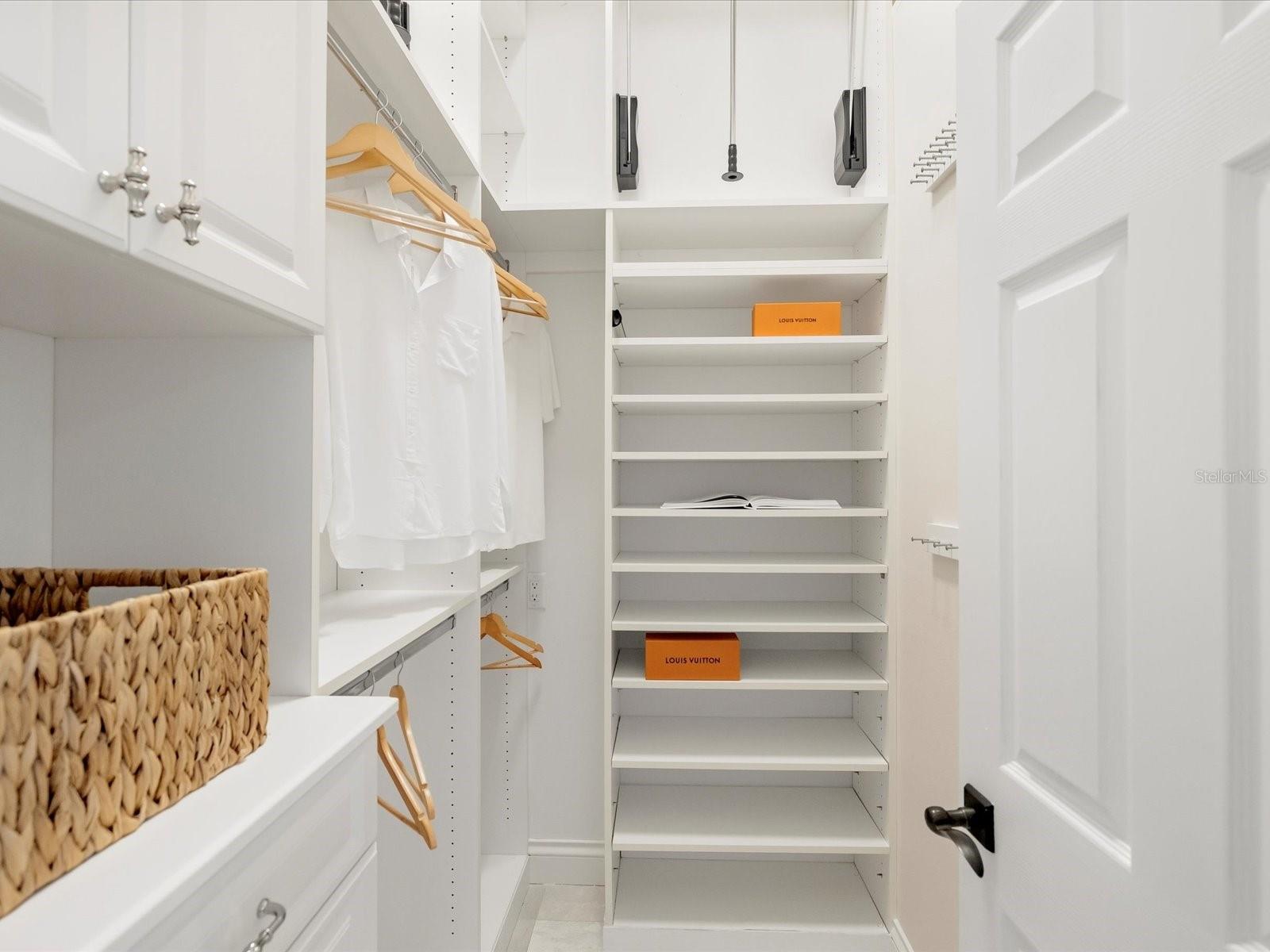 TB8445220 Property Photo