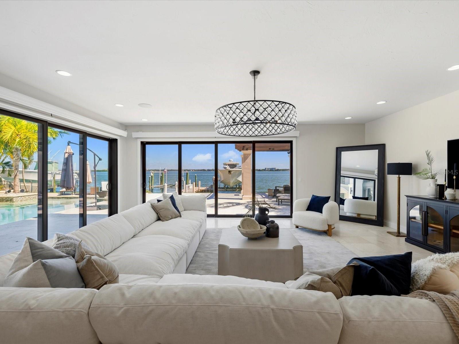 TB8445220 Property Photo