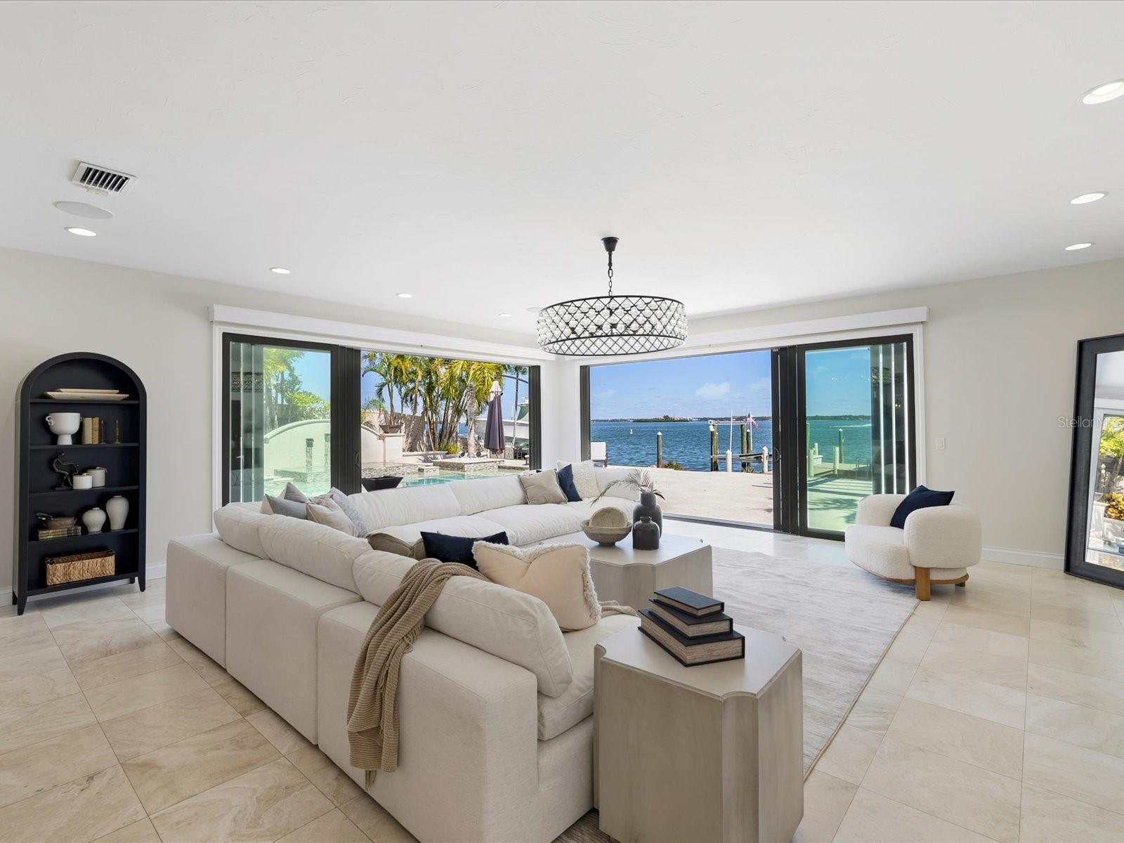 TB8445220 Property Photo