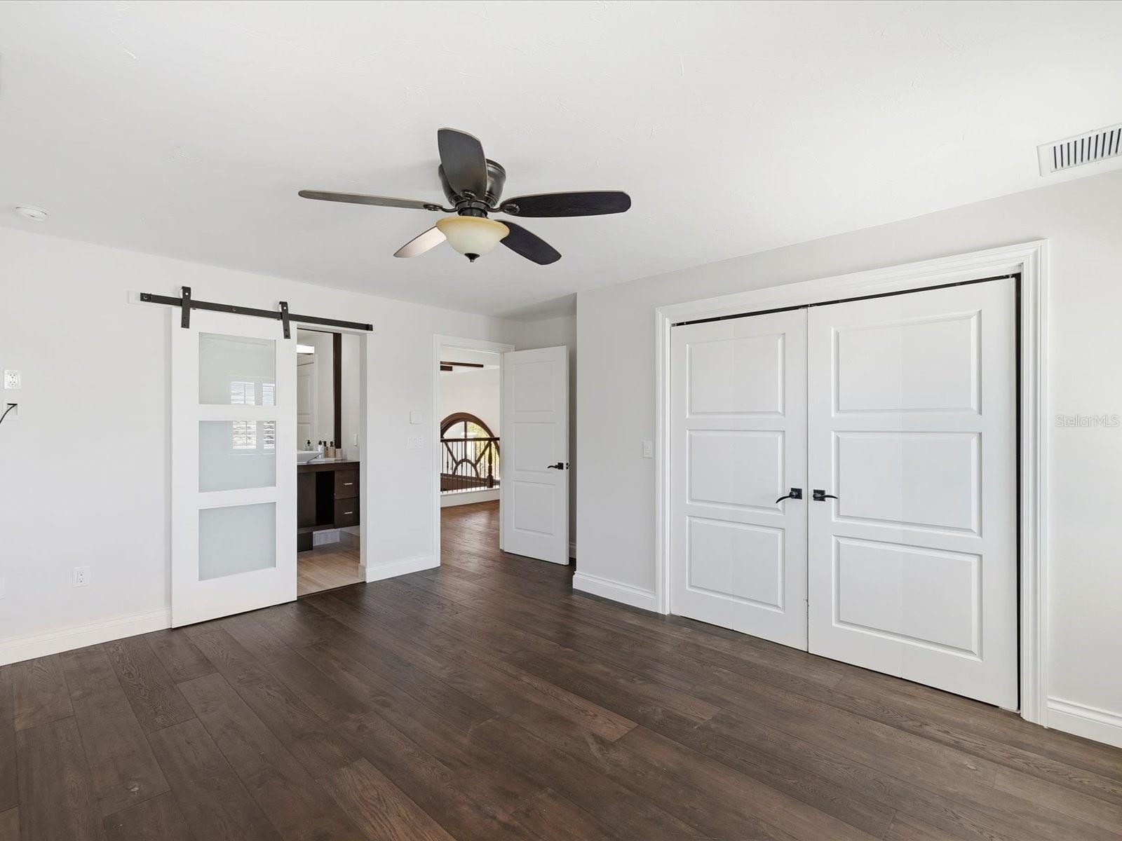 TB8445220 Property Photo