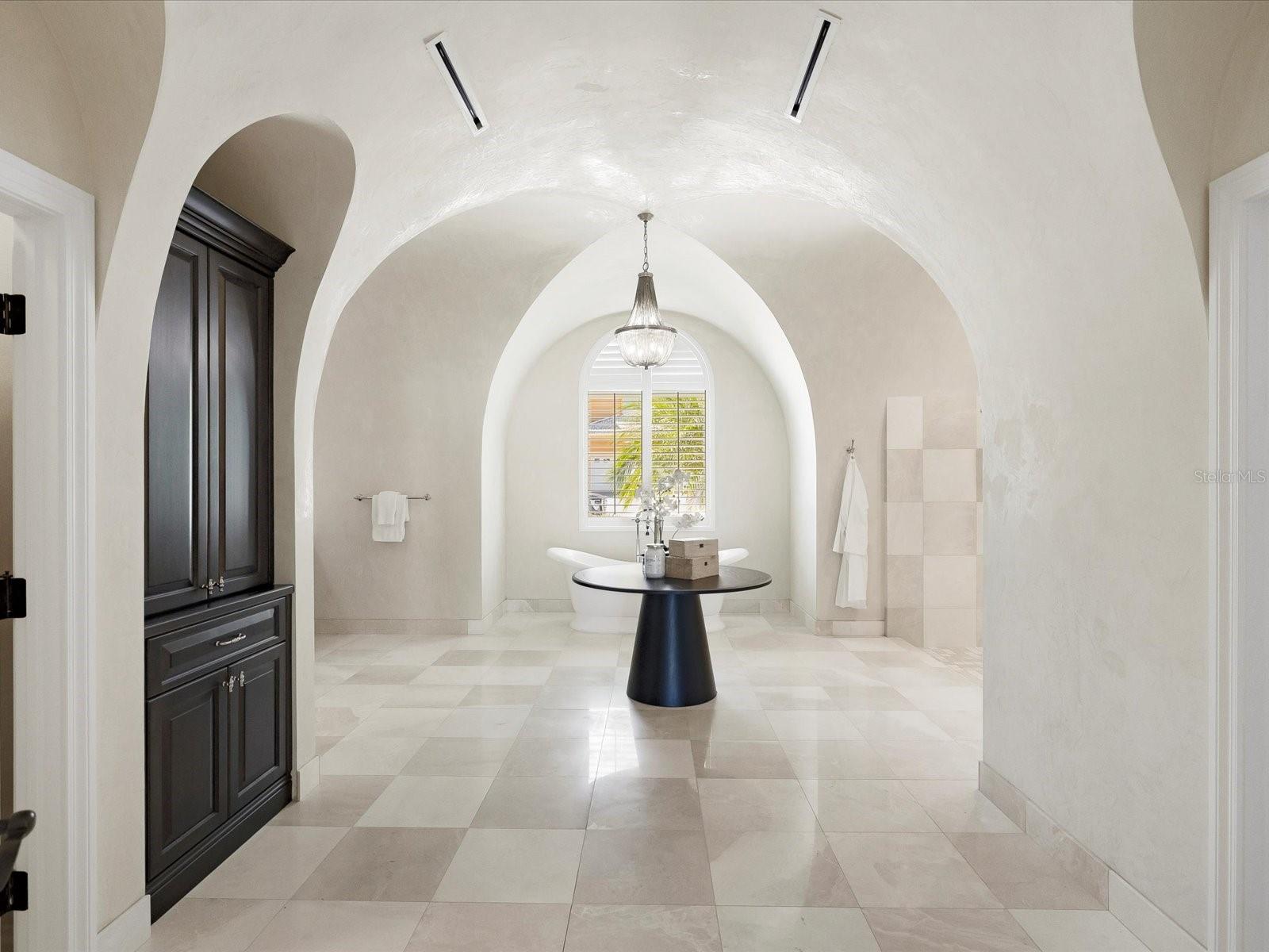 TB8445220 Property Photo