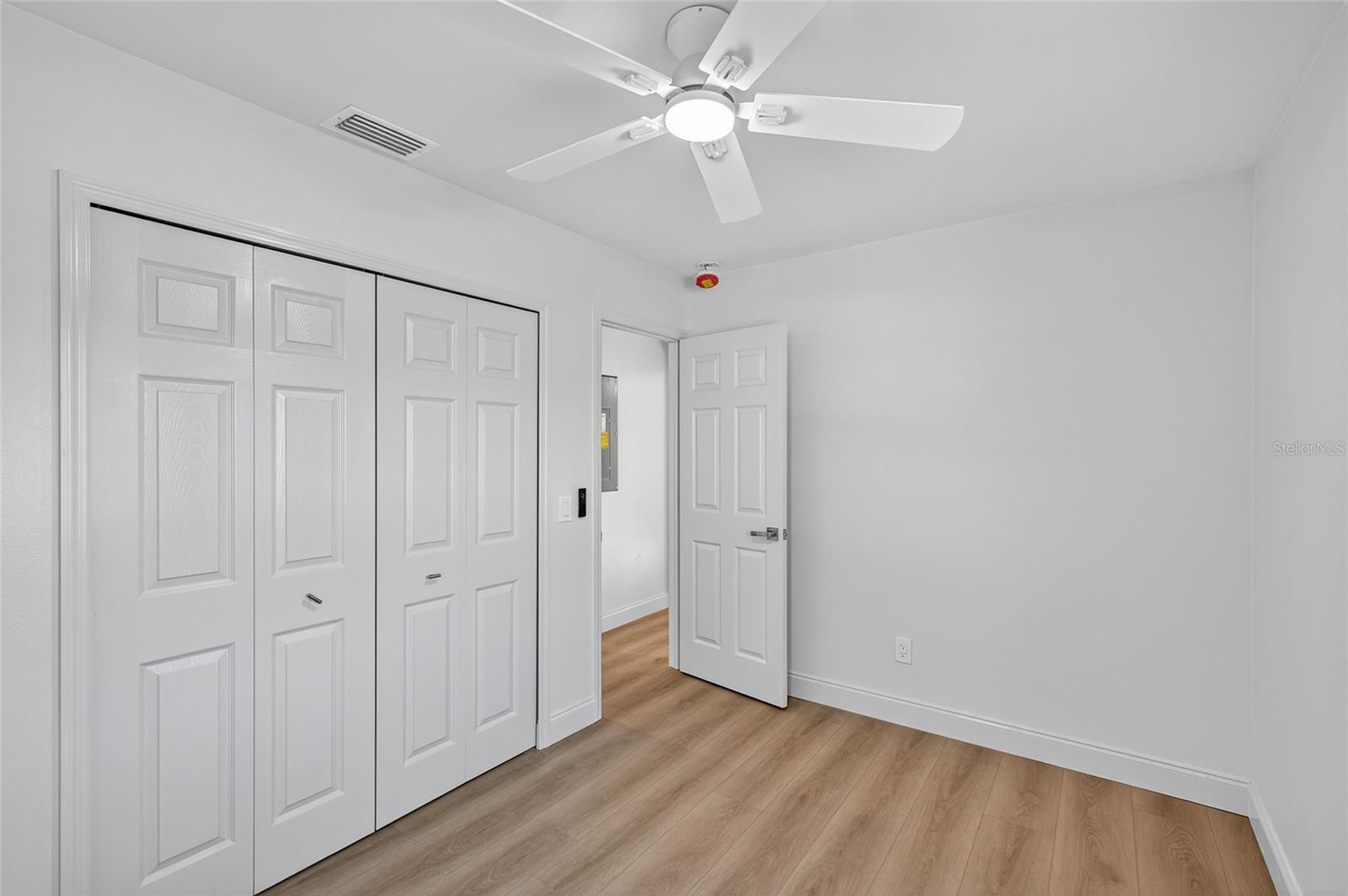 14339 DIPLOMAT DR, TAMPA, FL, 33613