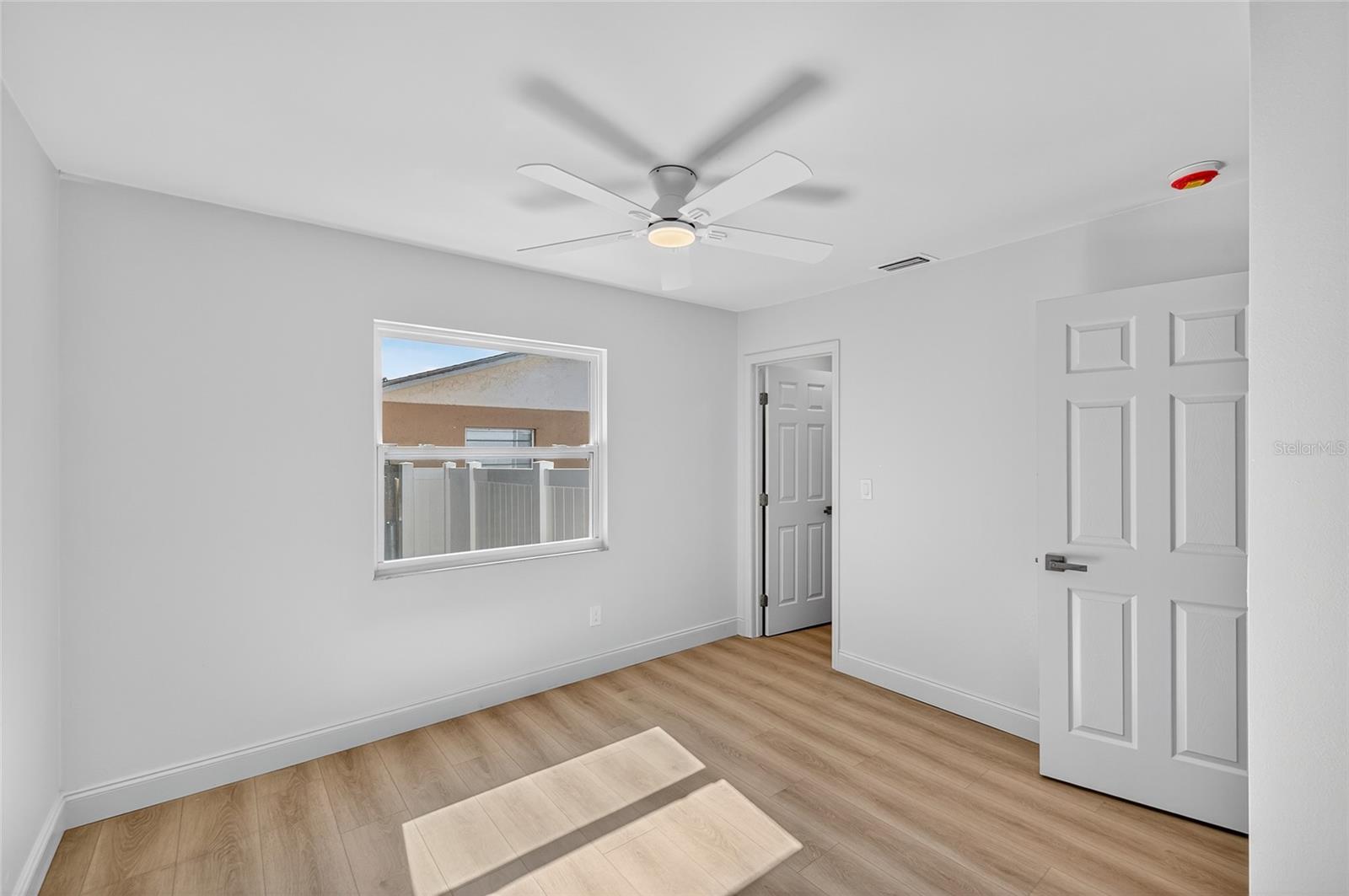 14339 DIPLOMAT DR, TAMPA, FL, 33613