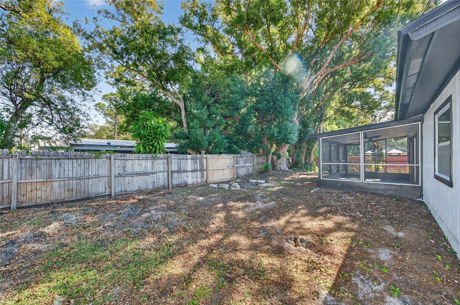 14339 DIPLOMAT DR, TAMPA, FL, 33613