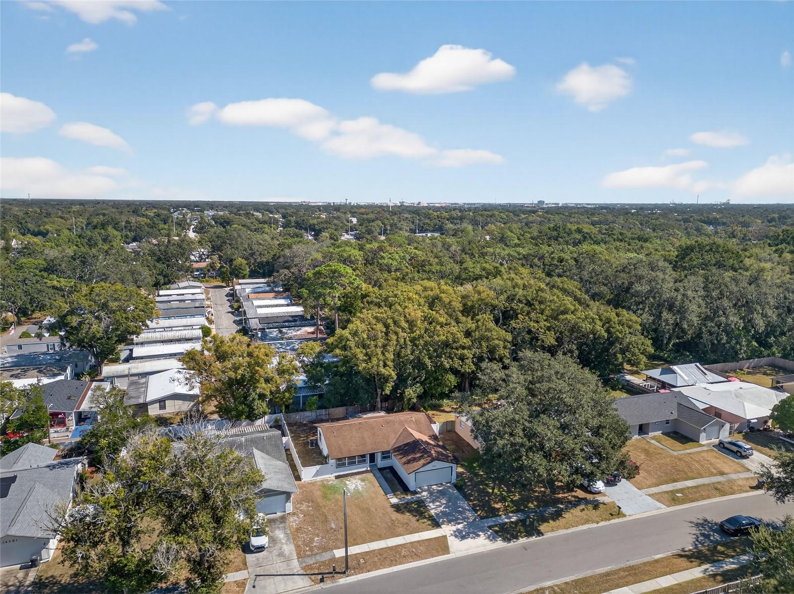 14339 DIPLOMAT DR, TAMPA, FL, 33613