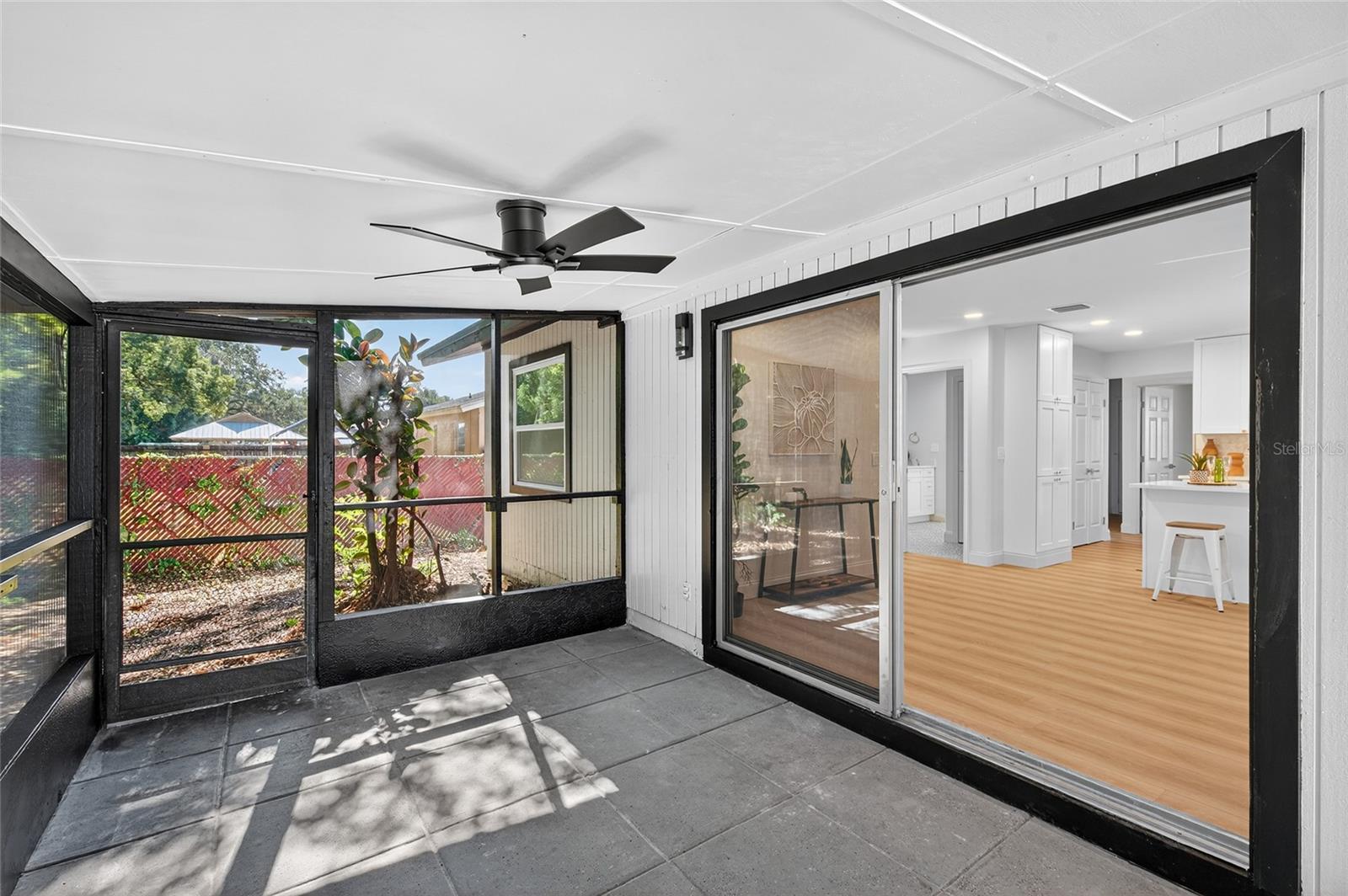 14339 DIPLOMAT DR, TAMPA, FL, 33613