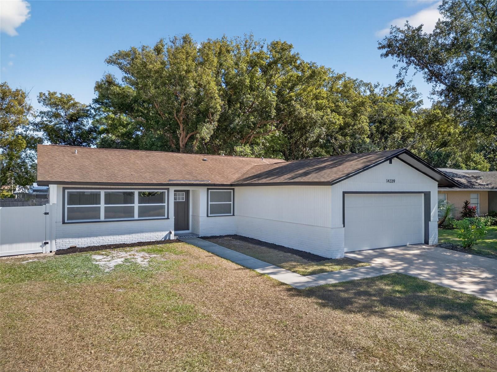 14339 DIPLOMAT DR, TAMPA, FL, 33613